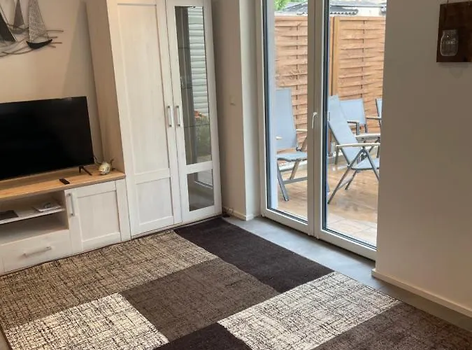 Ferienwohnung Nora Mit Blick Auf Den Ribnitzer See